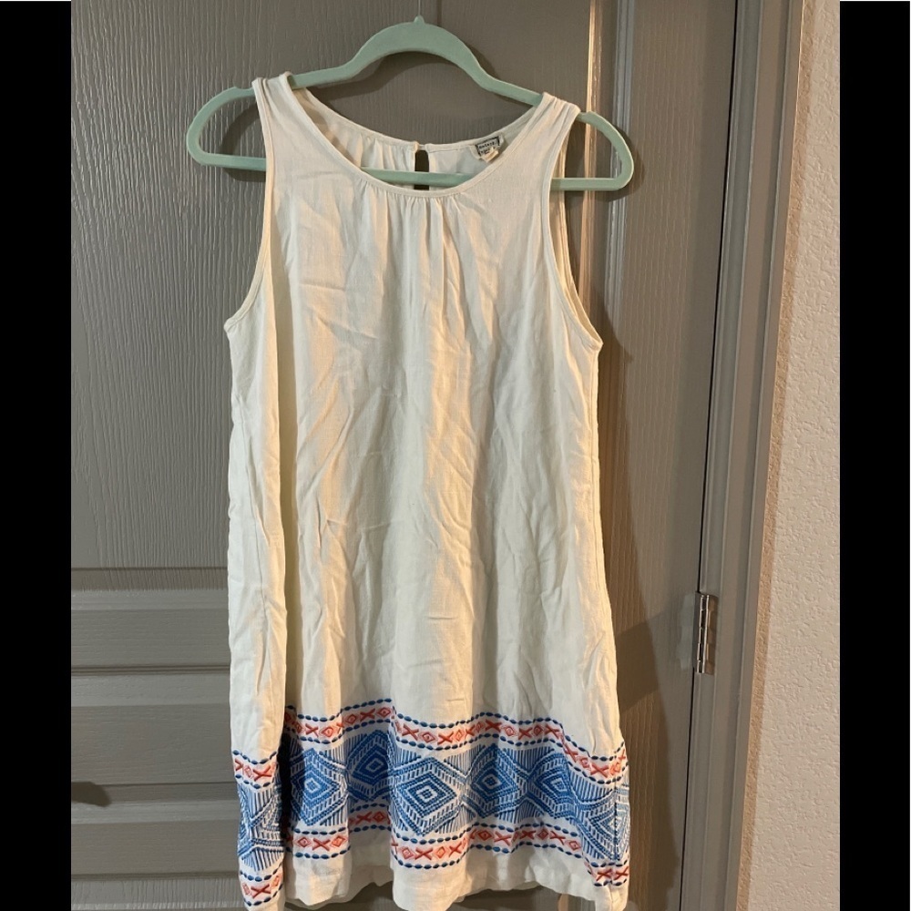 Modern Vintage Womens Small Embroidered Dress